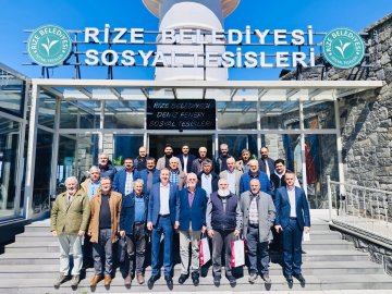 Rosen Tarım olarak, Süs Bitkileri Üreticileri Alt Birliği üyeleriyle birlikte Rize Belediyesi Sosyal Tesisleri’nde bir araya geldik.